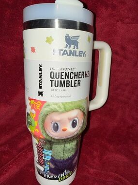 Stanley Quencher H2.0 40 oz. White Tumbler w/ Hulk & Character Art- New